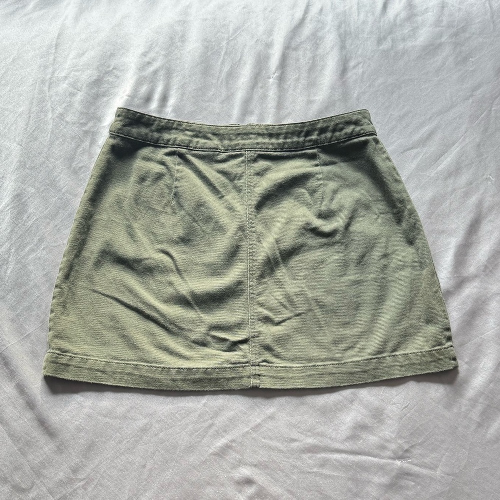 H&M Green Skater Mini Skirt with Cargo Style